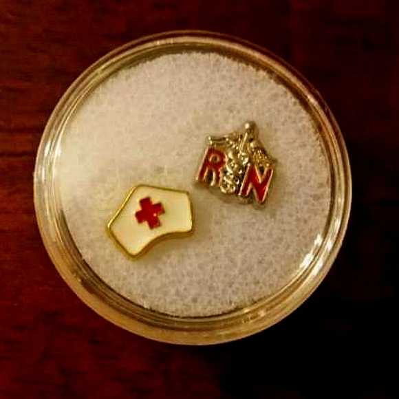 Locket with Floating Charms - Picture 13 of 14
